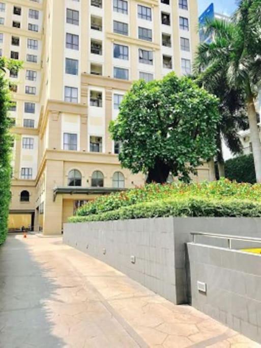 Luxurious Icon 56, The Price Apartamento